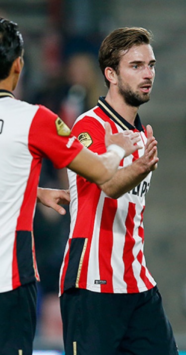 PSV eenvoudig langs SC Genemuiden: 6-0