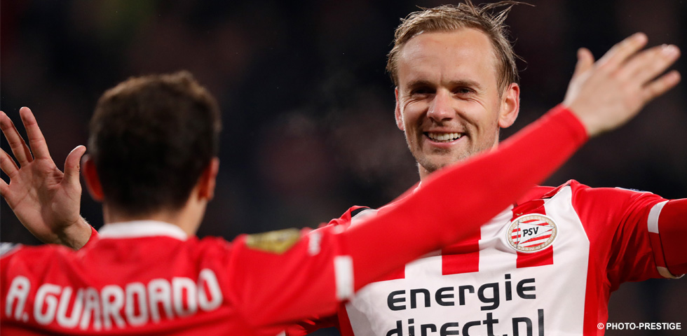 PSV - PSV boekt achtste thuiszege op rij: 1-0