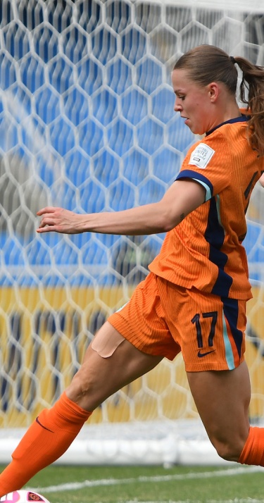 Interlandperiode | Fleur Stoit schiet Oranje O20 naar kwartfinale WK 