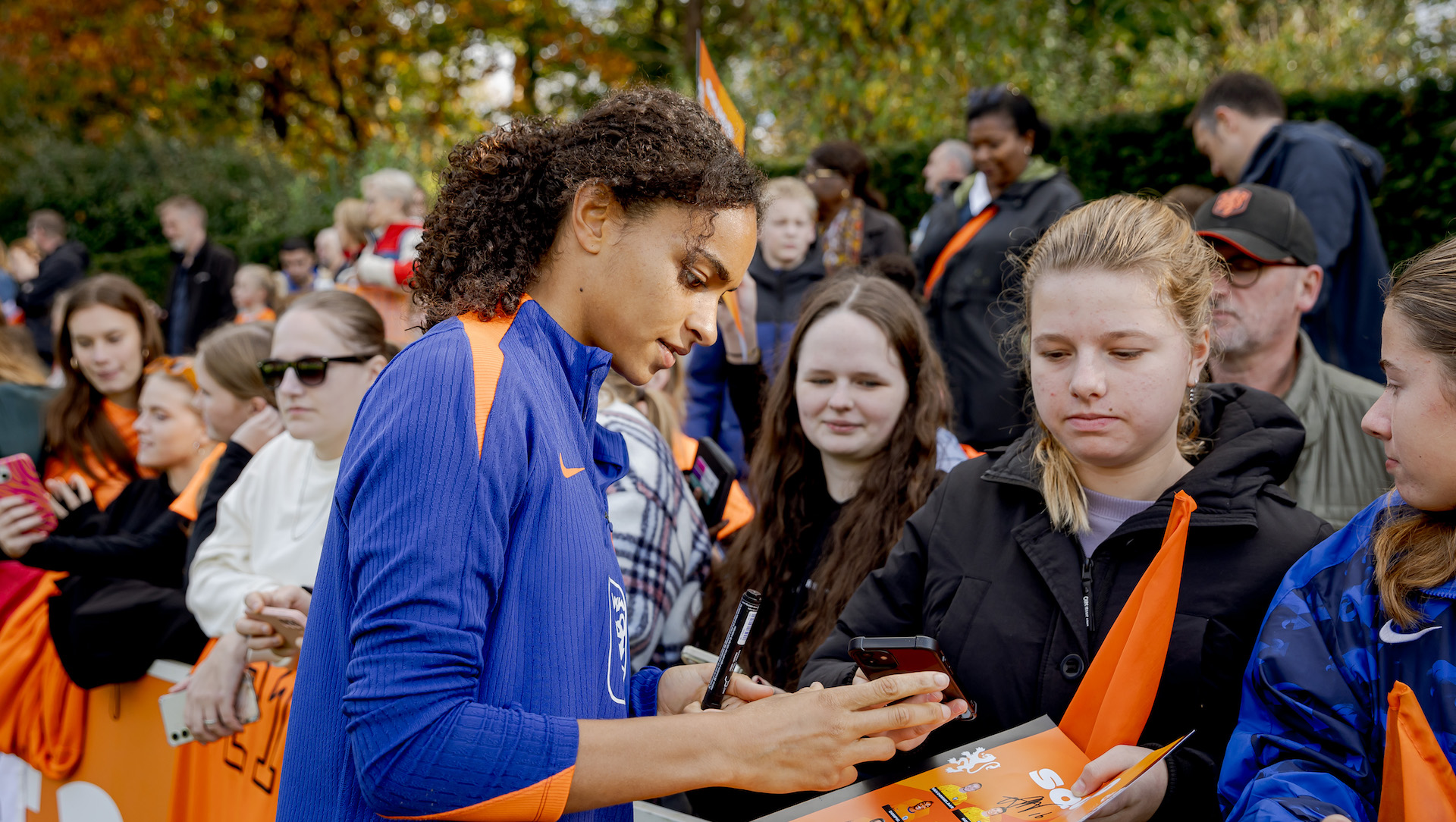 Interlandperiode | Tien speelsters opgeroepen voor nationale elftallen 