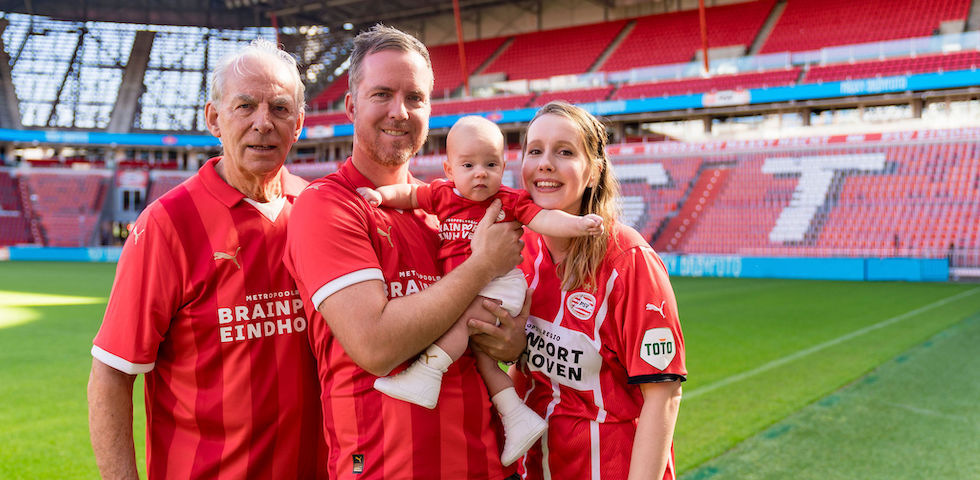 PSV - Fanclub | PSV zoekt PSV-baby van het jaar