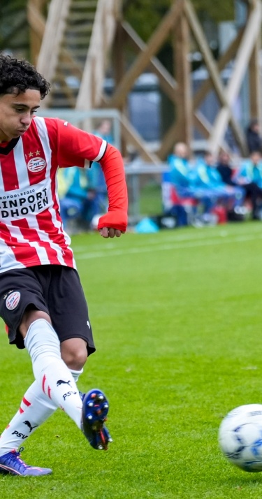 Resultados juveniles | La Academia del PSV está en racha y sólo pierde un partido en el fin de semana previo a las vacaciones de invierno