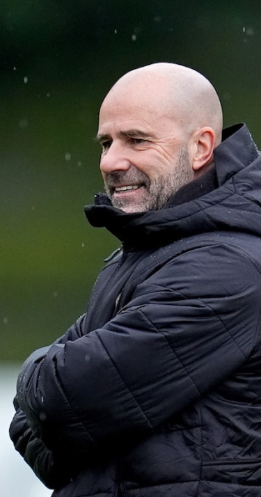 Awards | Peter Bosz ontvangt Rinus Michels Award